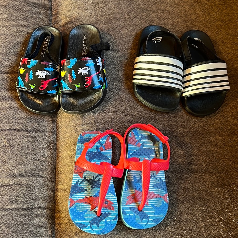 Lot of 3, size 5/6 sandals